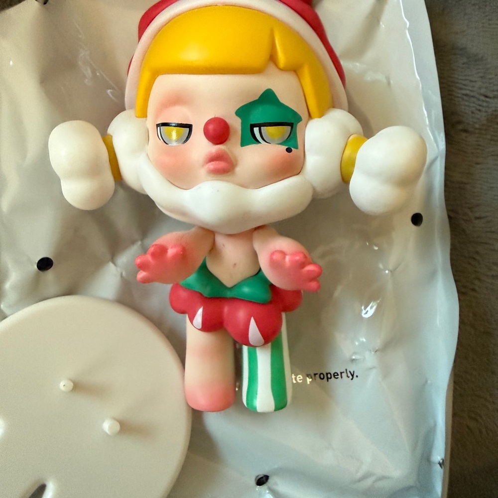 2021 Skull Panda Candy Monster Town Strawberry Clown Figure - Pink/Green/White